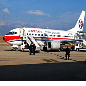 兴义万峰林航空快运业稳步发展的原因是什么？